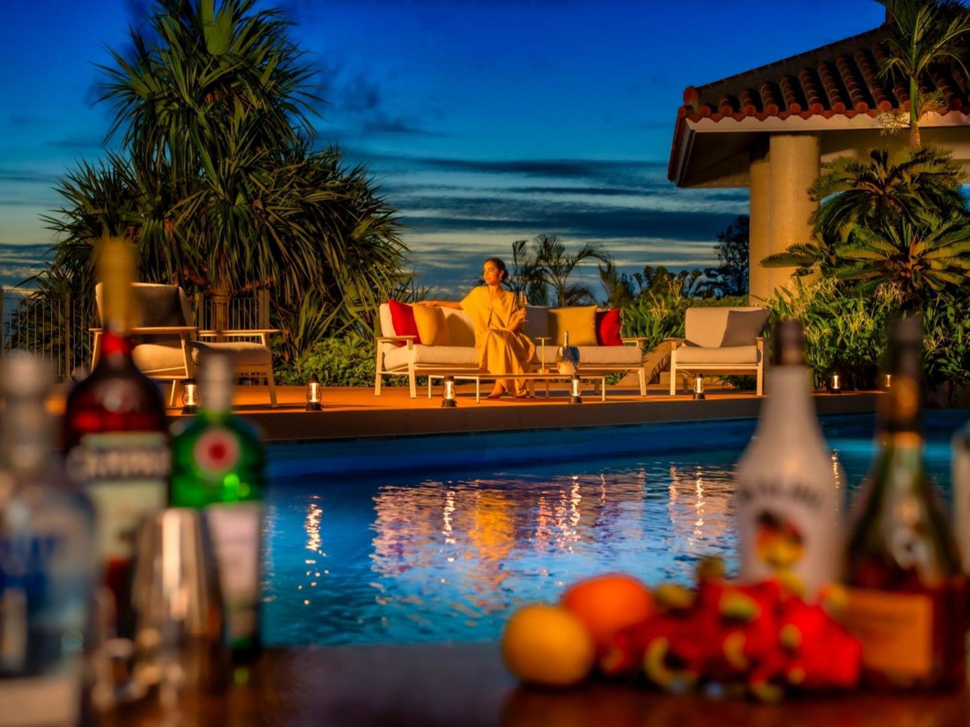 Oriental Hotel Okinawa Resort & Spa Наго Экстерьер фото The pool at the hotel