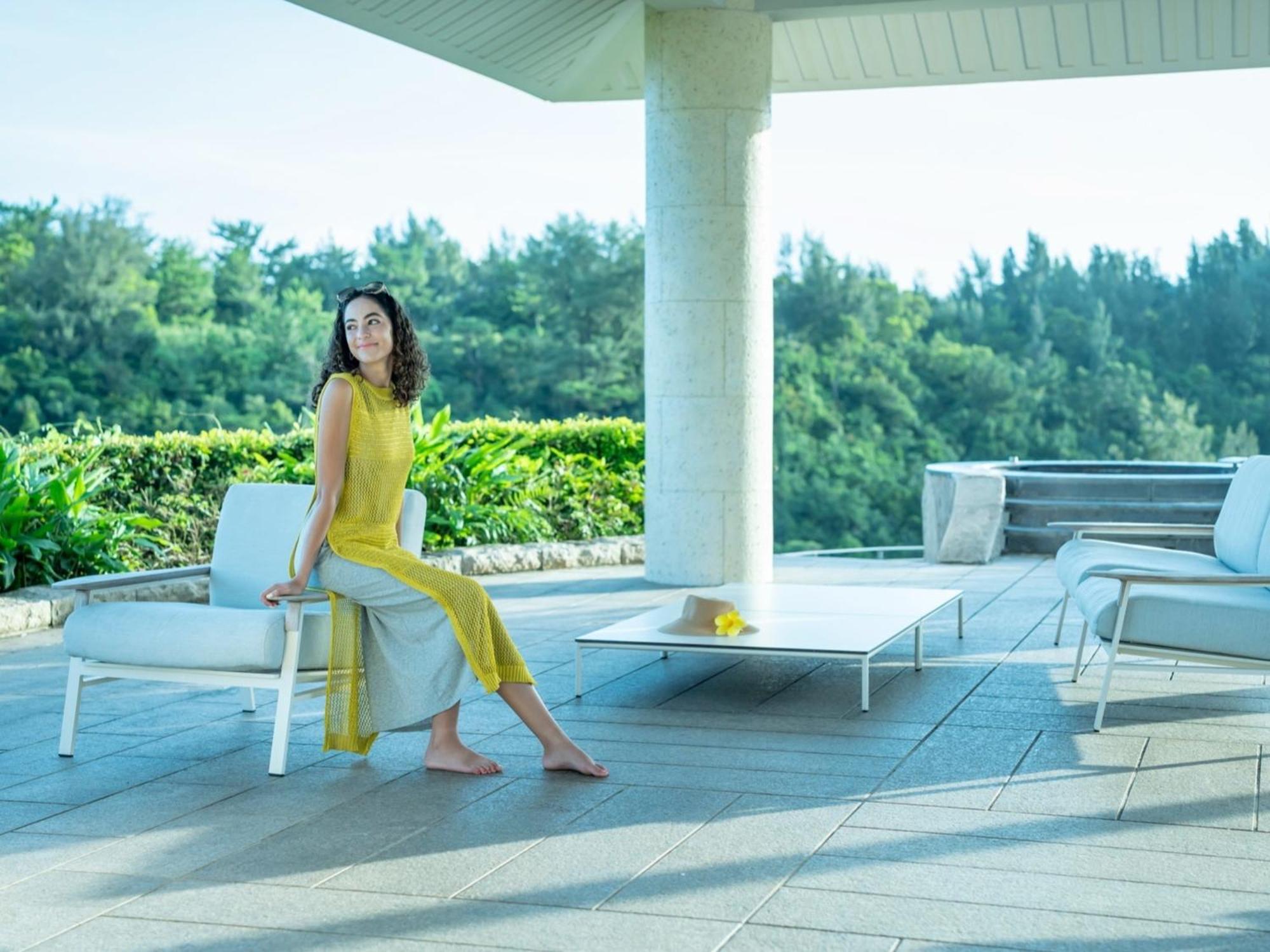 Oriental Hotel Okinawa Resort & Spa Наго Экстерьер фото Outdoor furniture