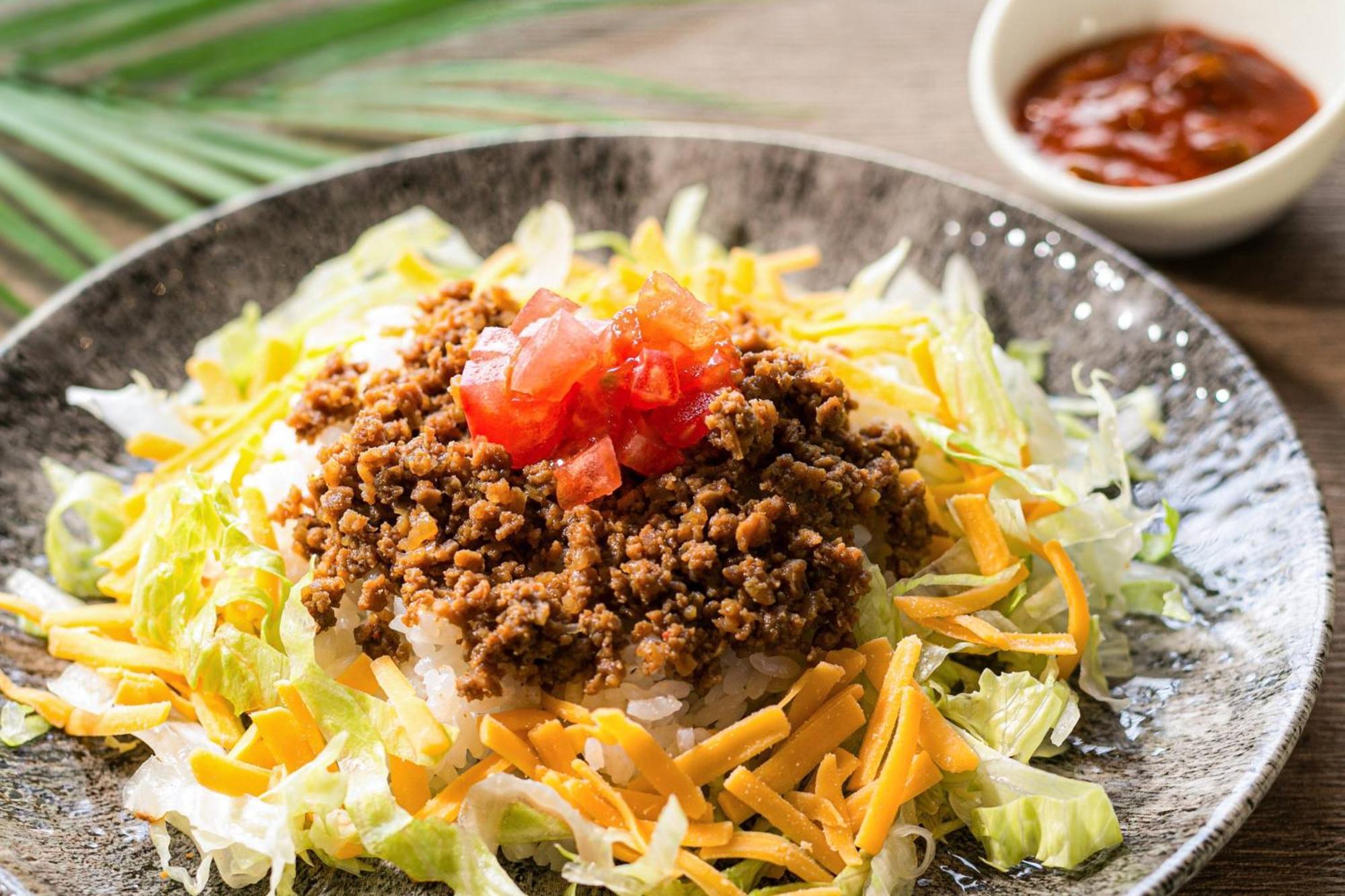 Oriental Hotel Okinawa Resort & Spa Наго Экстерьер фото Taco rice